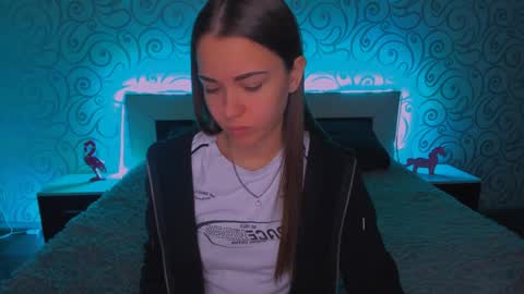 Snapshot of alexabarkley chatting on 13, 12, 2024 angel online show from 13, 12, 2024