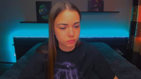 Snapshot of alexabarkley chatting on 25, 12, 2024 angel online show from 25, 12, 2024
