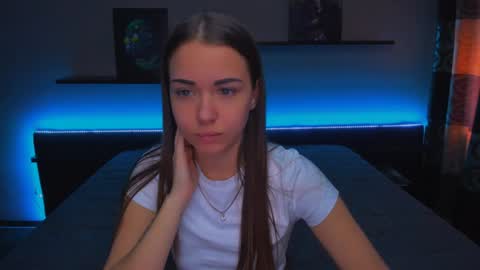 Snapshot of alexabarkley chatting on 1, 1, 2025 angel online show from 1, 1, 2025