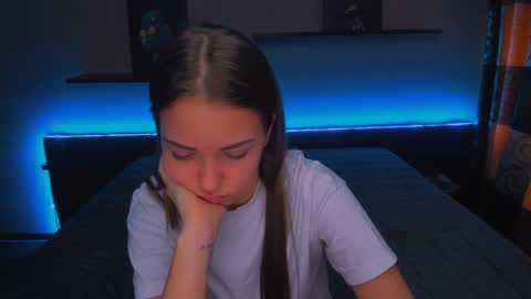 Snapshot of alexabarkley chatting on 21, 1, 2025 angel online show from 21, 1, 2025