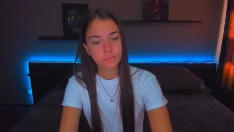 Snapshot of alexabarkley chatting on 9, 9, 2025 angel online show from 9, 9, 2025