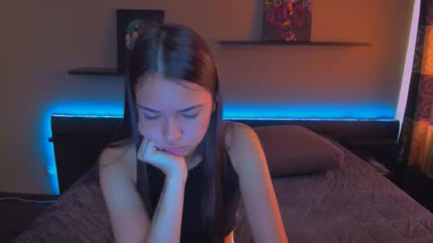 Snapshot of alexabarkley chatting on 19, 9, 2025 angel online show from 19, 9, 2025