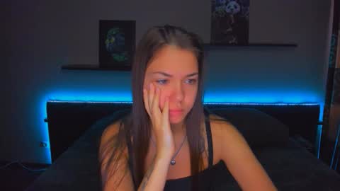 Snapshot of alexabarkley chatting on 6, 10, 2025 angel online show from 6, 10, 2025