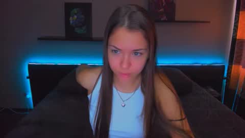Snapshot of alexabarkley chatting on 7, 10, 2025 angel online show from 7, 10, 2025