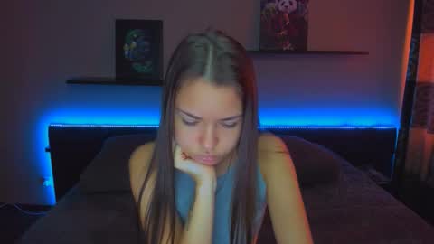 Snapshot of alexabarkley chatting on 9, 10, 2025 angel online show from 9, 10, 2025