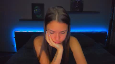 Snapshot of alexabarkley chatting on 22, 10, 2025 angel online show from 22, 10, 2025