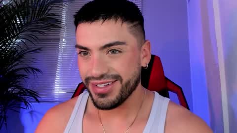 Alexander Diaz online show from 4, 10, 2025