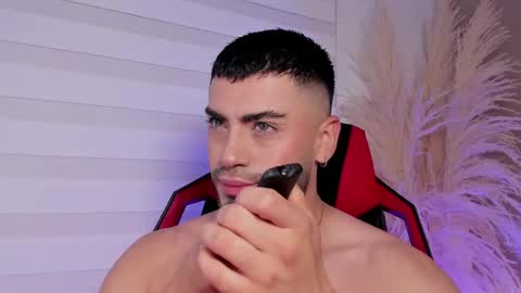 Snapshot of alexander_diiaz chatting on 18, 5, 2026 Alexander Diaz online show from 18, 5, 2026