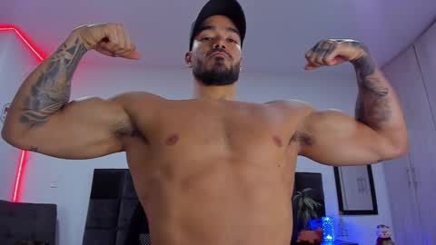 Onlyfansalexmartinezwb  Instagram alexwbmartinez  Twitter martinezcb937 online show from 22, 12, 2024