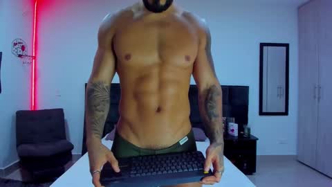 Onlyfansalexmartinezwb  Instagram alexwbmartinez  Twitter martinezcb937 online show from 18, 2, 2025