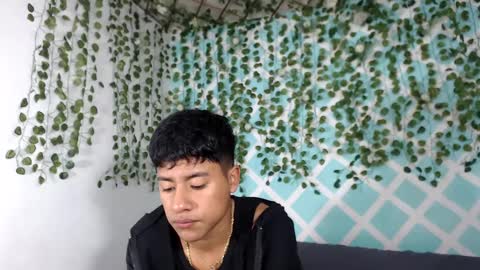 chicos hot online show from 14, 9, 2025