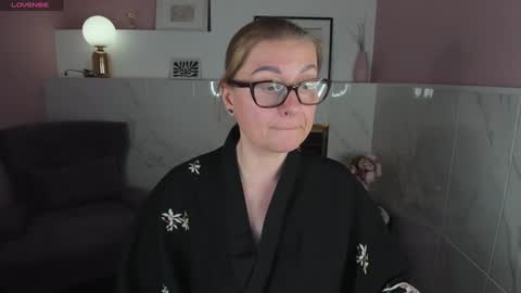 Alexandra online show from 16, 1, 2025