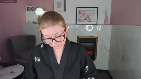 Alexandra online show from 1, 2, 2025