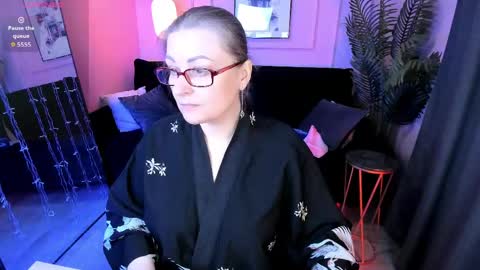 Alexandra online show from 15, 4, 2026
