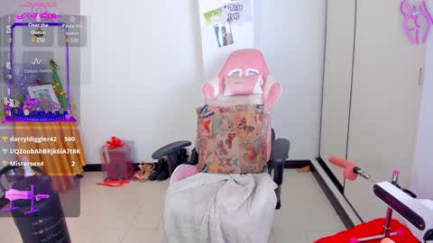 Alexandra Independent model online show from 6, 12, 2024