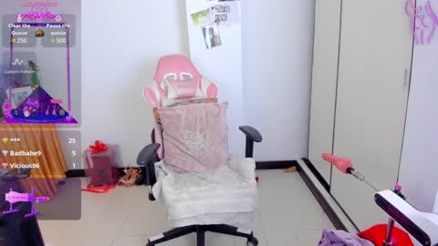 Alexandra Independent model online show from 7, 12, 2024