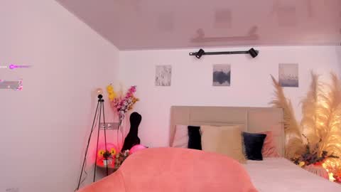 Snapshot of alexandra_ra1 chatting on 8, 1, 2025 Alexandra Rodriguez online show from 8, 1, 2025