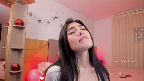 Snapshot of alexandra_ra1 chatting on 29, 9, 2025 Alexandra Rodriguez online show from 29, 9, 2025