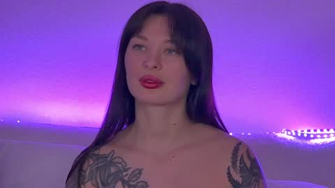 AlexandraBloom online show from 8, 2, 2025