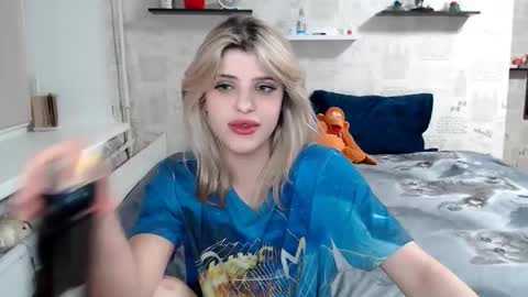 AlexandraErmes online show from 7, 4, 2026