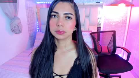 Alexandra Miller online show from 10, 1, 2025