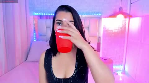 Alexandra Miller online show from 28, 2, 2025