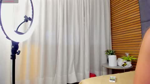 Snapshot of alexandraprice chatting on 17, 9, 2025 Alexandra online show from 17, 9, 2025