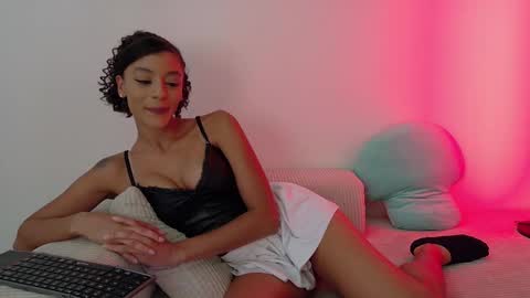 Snapshot of alexawildxo chatting on 21, 10, 2025 Alexa online show from 21, 10, 2025