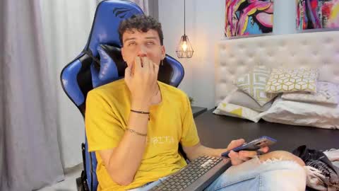 Alex online show from 6, 12, 2024
