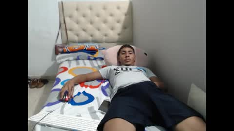 Snapshot of alexcumhot chatting on 14, 9, 2025 alexcumhot online show from 14, 9, 2025