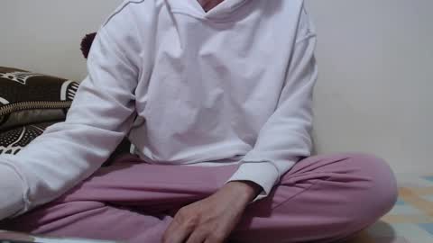 Snapshot of alexdelarge323 chatting on 2, 4, 2026 Alex online show from 2, 4, 2026