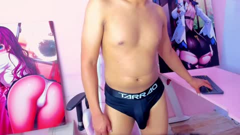 Alexdennus online show from 7, 4, 2026