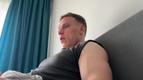 alexfit96 online show from 3, 5, 2026