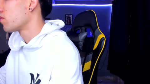 alexgiraldo__ online show from 18, 9, 2025