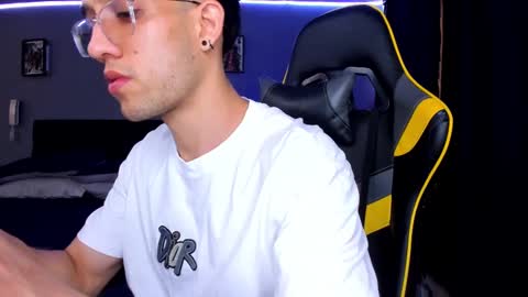 alexgiraldo__ online show from 24, 9, 2025