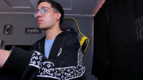 alexgiraldo__ online show from 25, 10, 2025