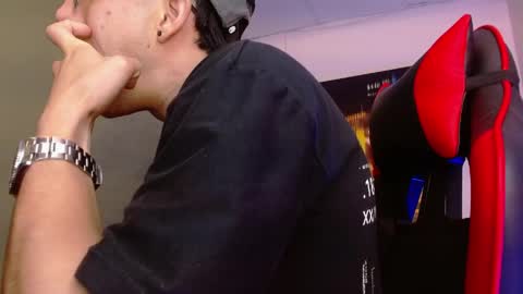 alexgiraldo__ online show from 9, 5, 2026