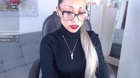 Snapshot of alexia_james_ chatting on 27, 4, 2026 Alexa online show from 27, 4, 2026