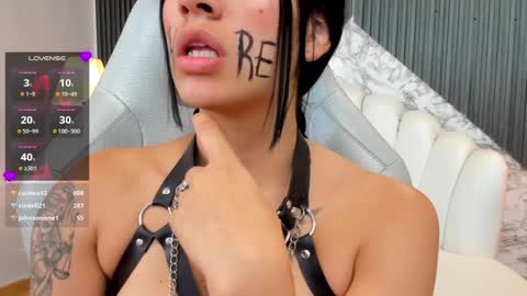 Alexiaa  Online 1430 to 2100 GMT-5 online show from 11, 1, 2025