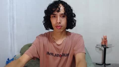 Snapshot of alexis21_ chatting on 14, 12, 2025 Alexis online show from 14, 12, 2025