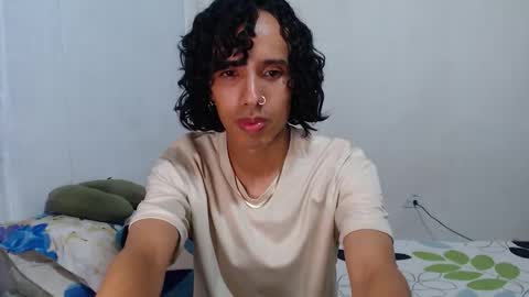 Snapshot of alexis21_ chatting on 21, 12, 2025 Alexis online show from 21, 12, 2025