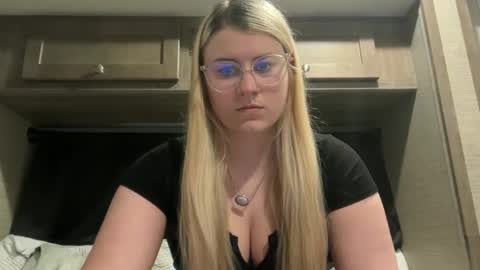 Alexis Danielle online show from 22, 9, 2025