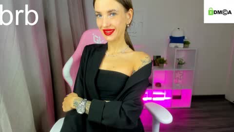 Snapshot of alexisl0ve chatting on 10, 12, 2024 Alexis Mon Tue Wed Thu Fri 7 GMT 0100am-0700am online show from 10, 12, 2024