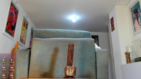 Alexis London online show from 21, 9, 2025