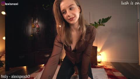 Snapshot of alexispeach chatting on 3, 12, 2024 Alexis-- online show from 3, 12, 2024