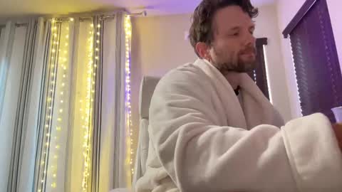 Snapshot of alexmanndickerson chatting on 6, 10, 2025 Alex Mann online show from 6, 10, 2025