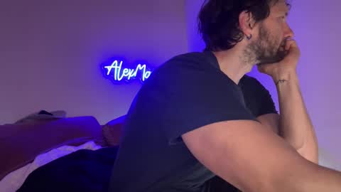 Snapshot of alexmanndickerson chatting on 27, 11, 2025 Alex Mann online show from 27, 11, 2025