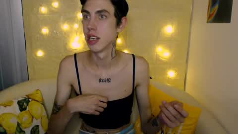 Snapshot of alexnaughty14 chatting on 18, 9, 2025 alexnaughty14 online show from 18, 9, 2025