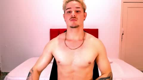 Snapshot of alexpierss chatting on 4, 11, 2025 Alex online show from 4, 11, 2025