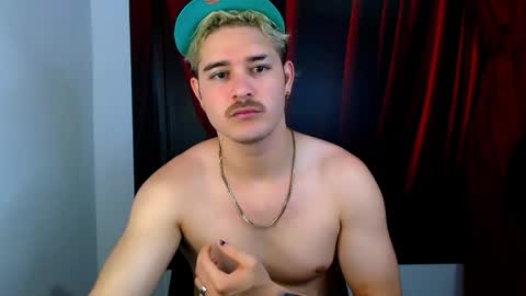 Snapshot of alexpierss chatting on 5, 11, 2025 Alex online show from 5, 11, 2025